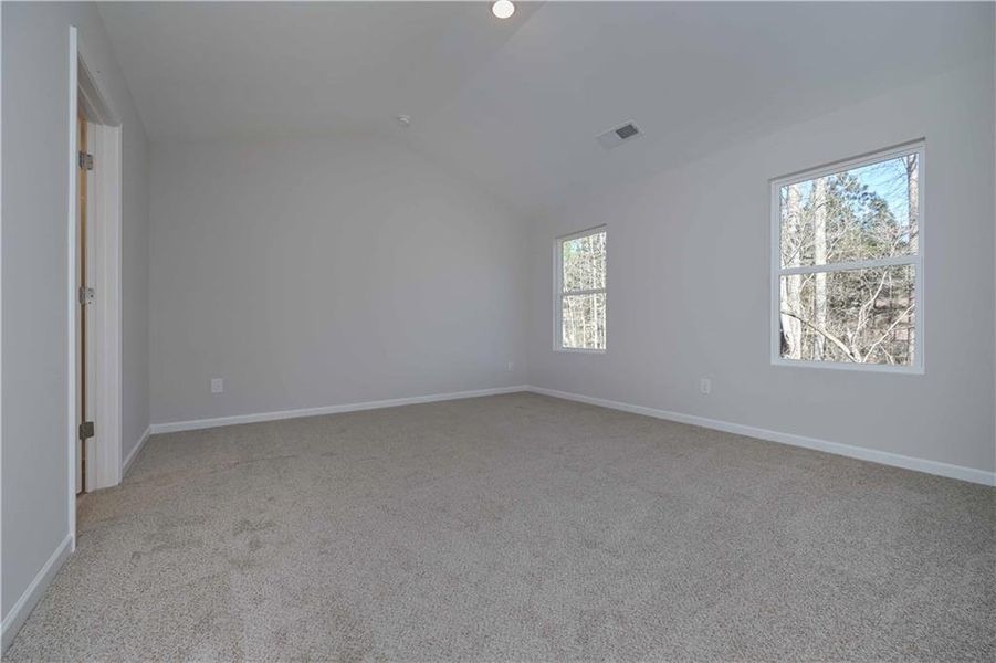 Spacious, unfurnished interior of a new home in , Villa Rica (Image 26).