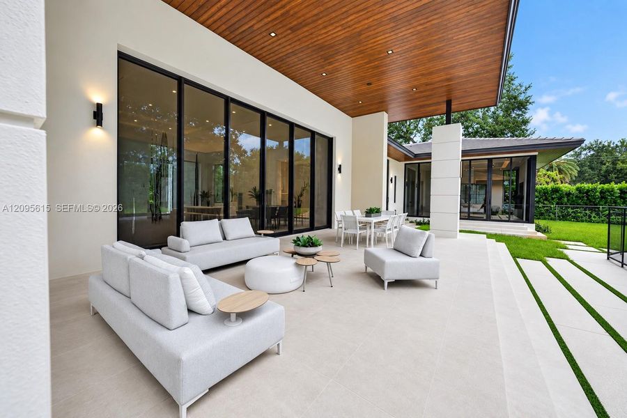 Exterior details and patio area of a home in , Miami (Image 26).