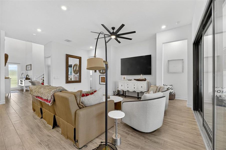 Furnished interior view inside a new home in SouthShore Yacht Club: Somerset Preserve, Ruskin (Image 43).