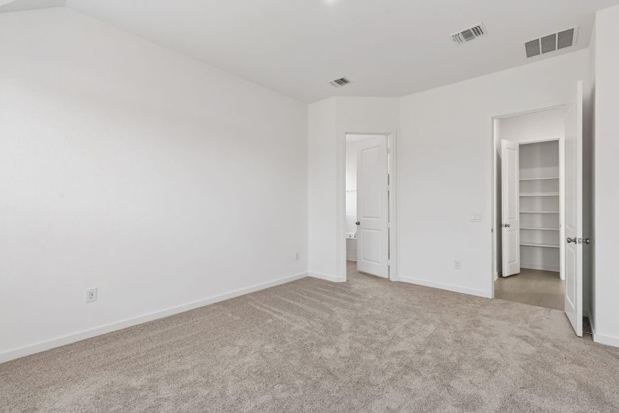 Spacious, unfurnished interior of a new home in Windcress, Cove (Image 22).