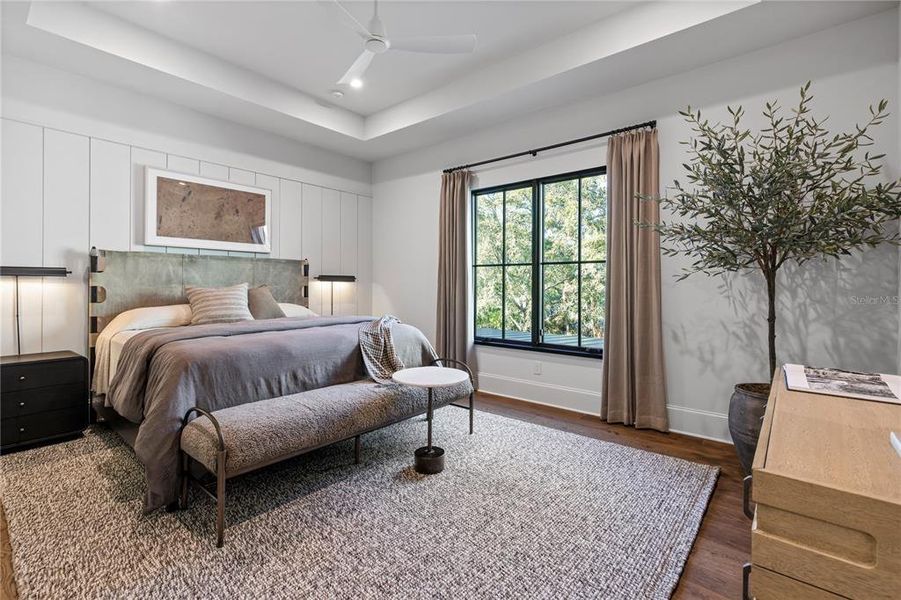 Furnished interior view inside a new home in , Windermere (Image 51).