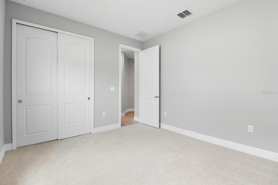 Spacious, unfurnished interior of a new home in , Homosassa (Image 29).