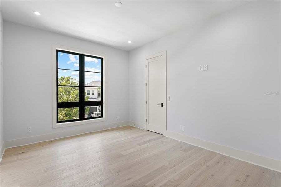 Spacious, unfurnished interior of a new home in , Tampa (Image 28). Spacious, unfurnished interior of a new home in , Tampa (Image 28).