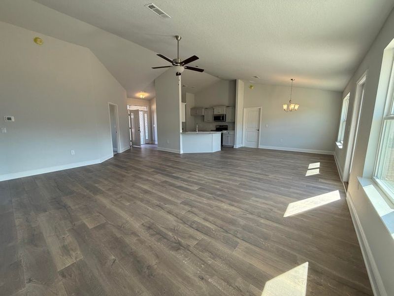 Spacious, unfurnished interior of a new home in Ashton View, Crestview (Image 5).