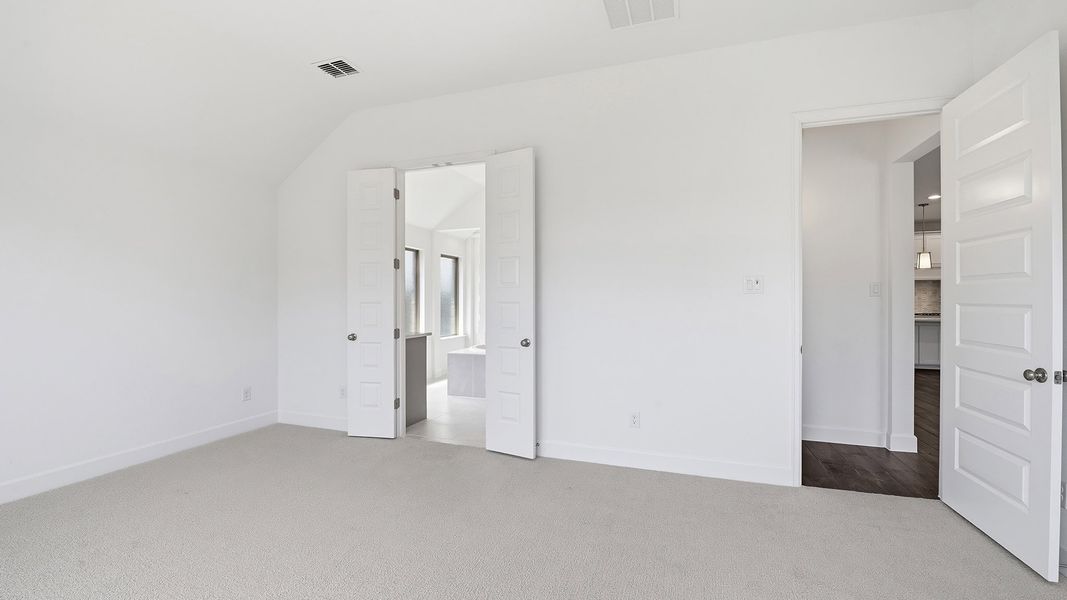 Spacious, unfurnished interior of a new home in Cambridge Crossing, Celina (Image 23).