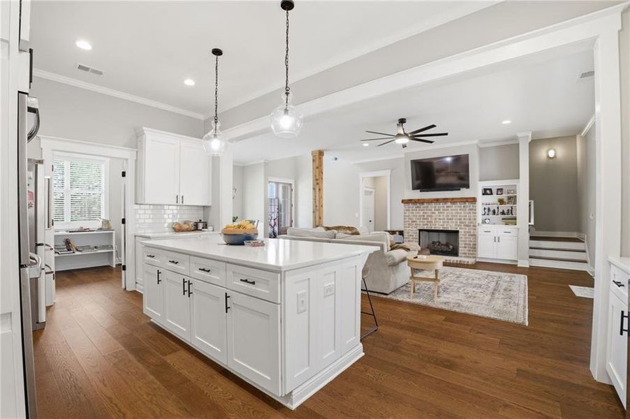Furnished interior view inside a new home in , Jasper (Image 50).