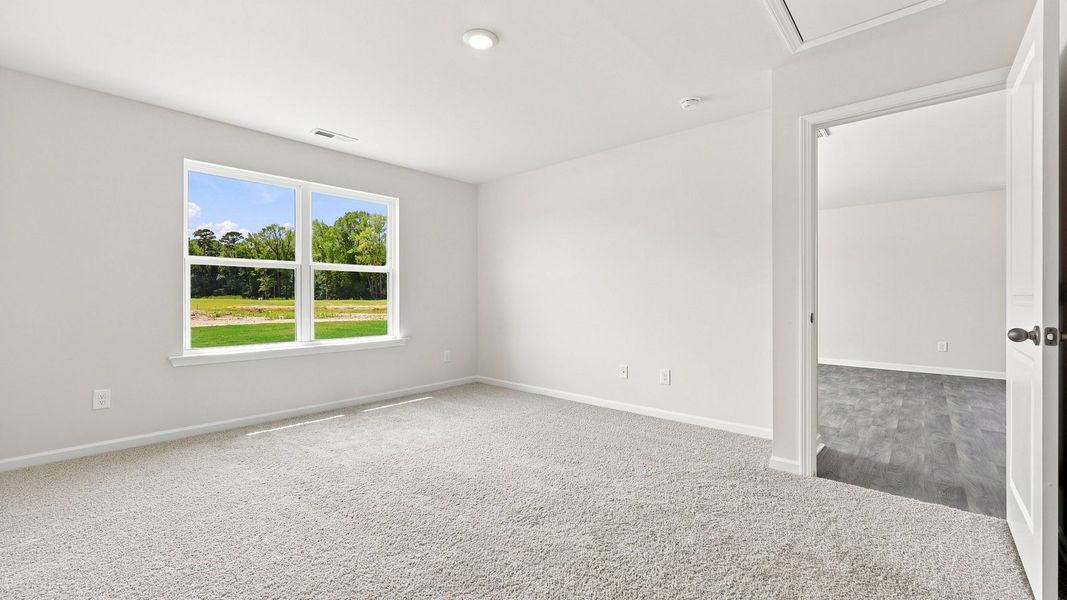 Spacious, unfurnished interior of a new home in Carter Ridge, Greenville (Image 26).