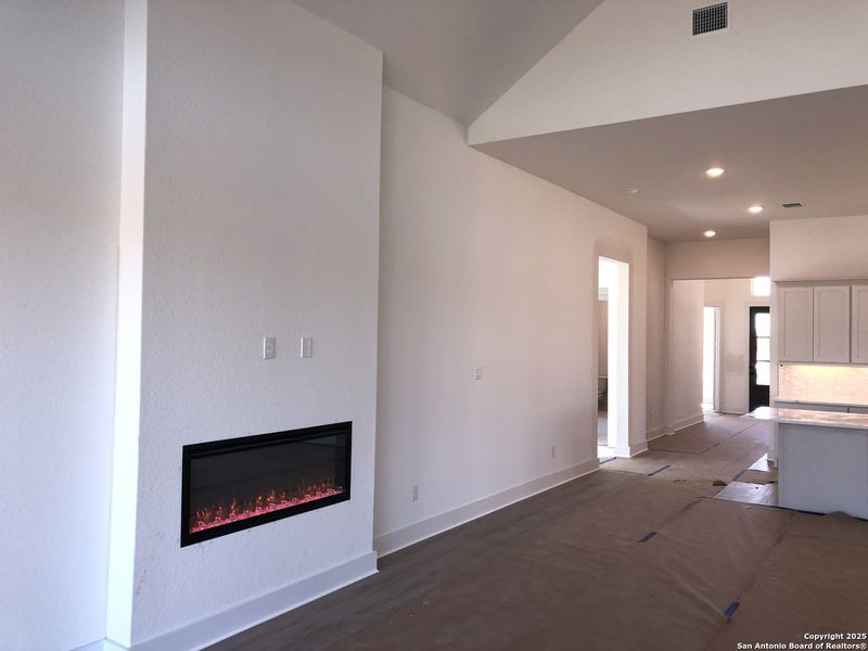 Image 15 of a home in Sienna Lakes. Image 15 of a home in Sienna Lakes.