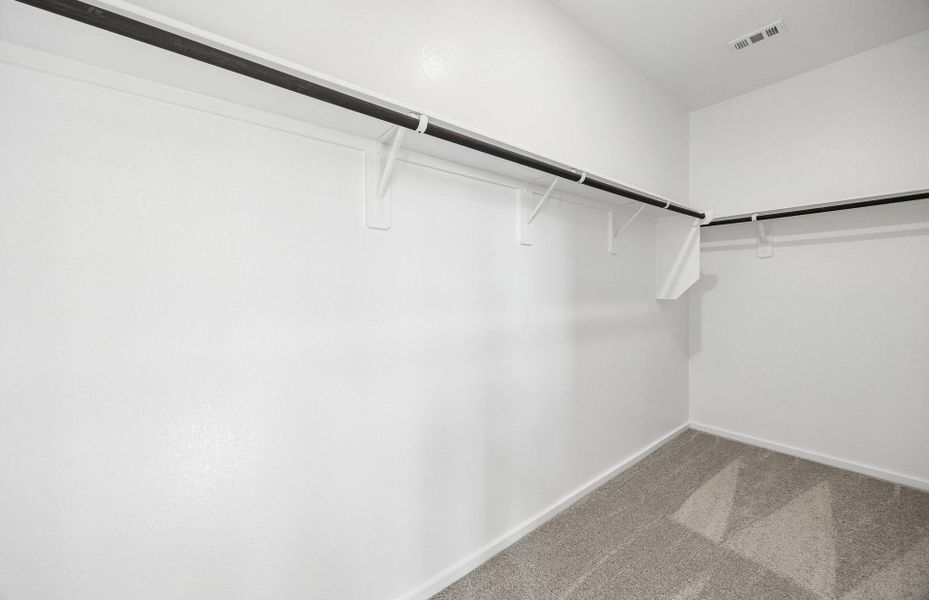 Spacious, unfurnished interior of a new home in Crosby Farms, Crosby (Image 19).