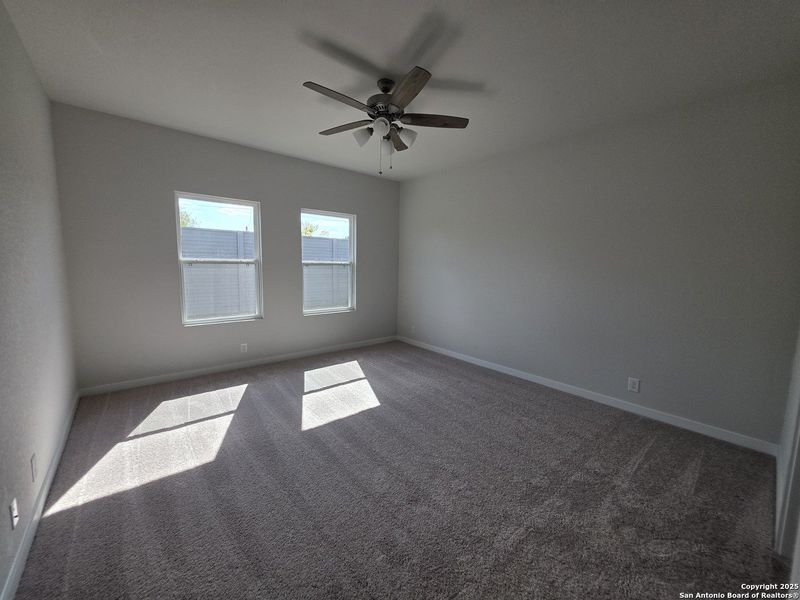 Spacious, unfurnished interior of a new home in The Summit at Saddlebrook Ranch 55's, Schertz (Image 18).