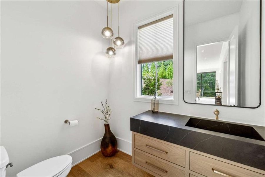 Furnished interior view inside a new home in , Roswell (Image 44).