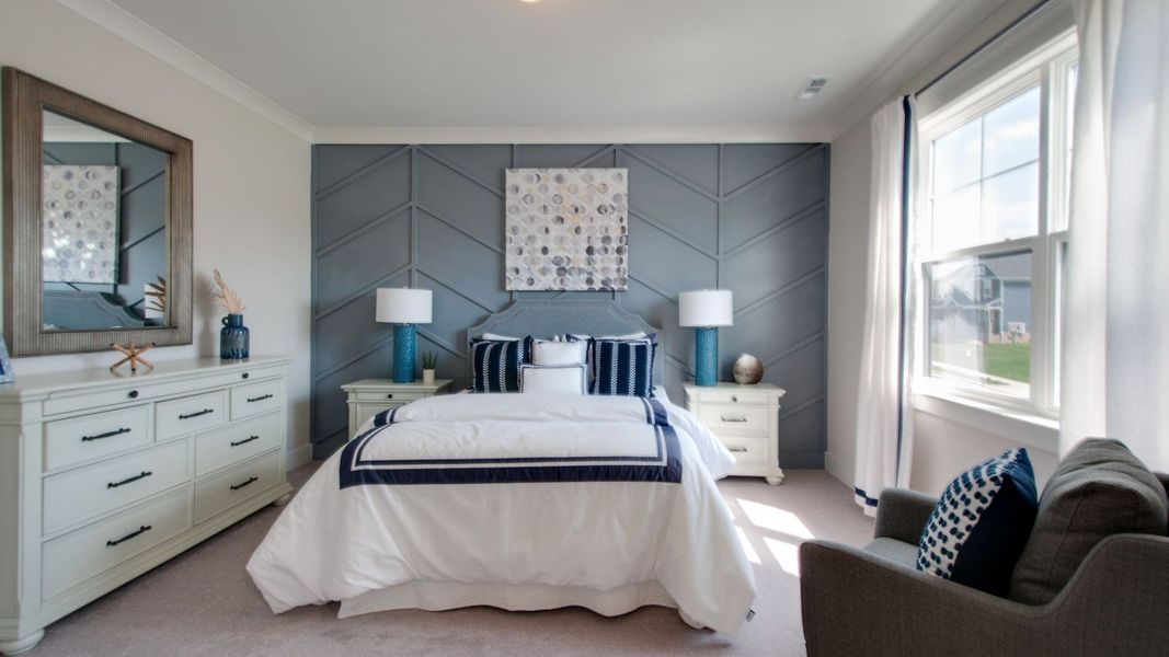 Large Secondary bedroom with large window Large Secondary bedroom with large window