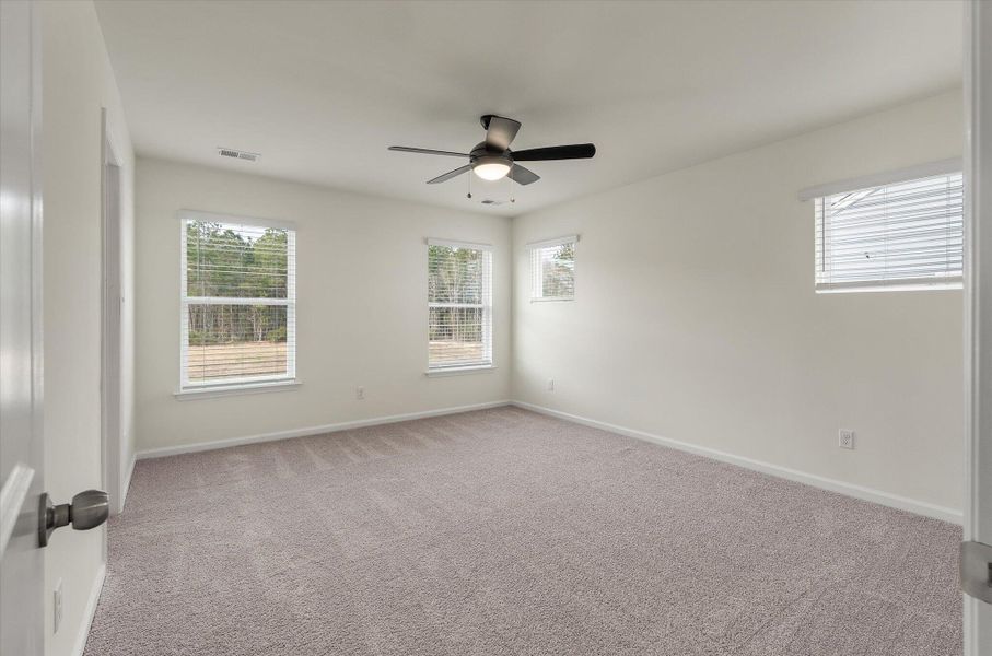 Spacious, unfurnished interior of a new home in The Landings at Montague, Goose Creek (Image 43).