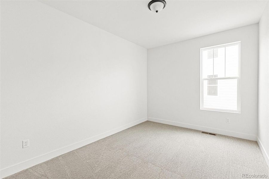 Spacious, unfurnished interior of a new home in Painted Prairie, Aurora (Image 30).