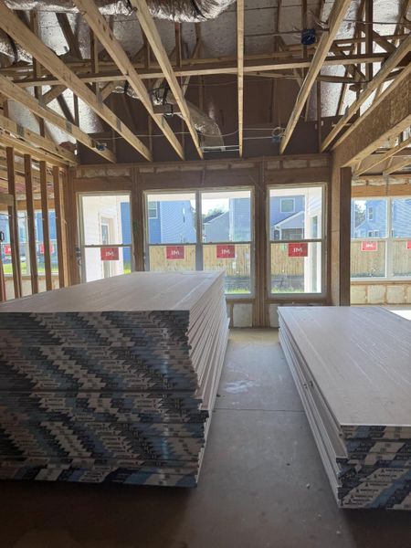 Image 17 of a home in Oakley Pointe.