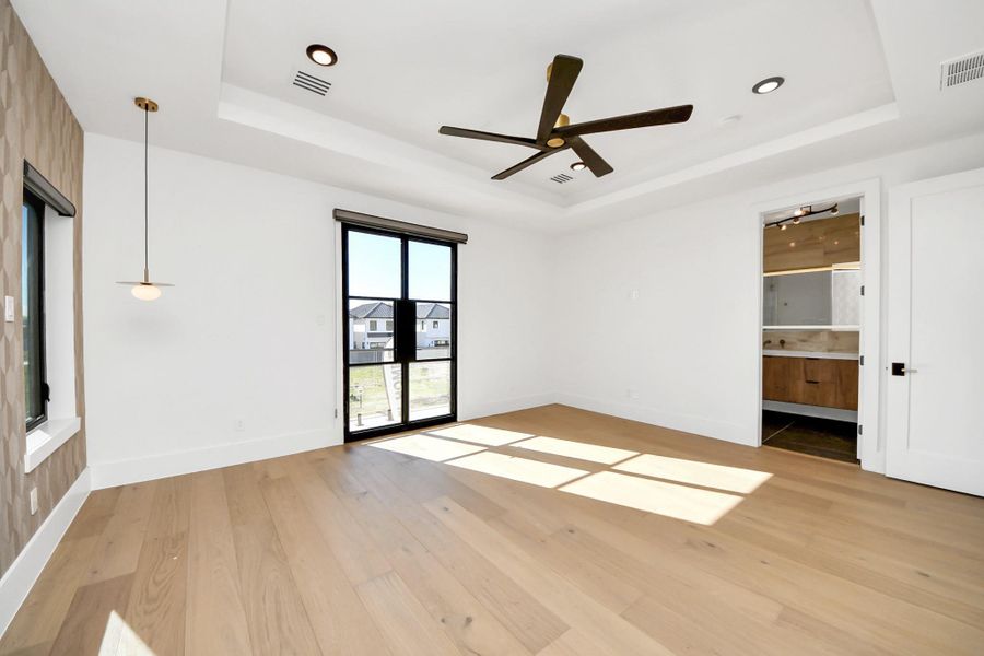 Spacious, unfurnished interior of a new home in , Stafford (Image 25).