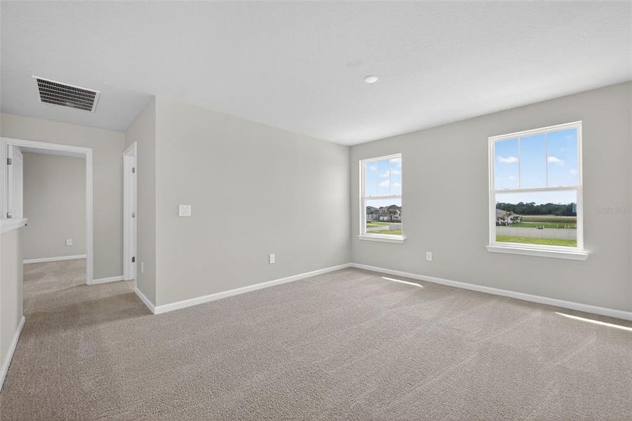 Spacious, unfurnished interior of a new home in Crosswind Ranch, Parrish (Image 19).