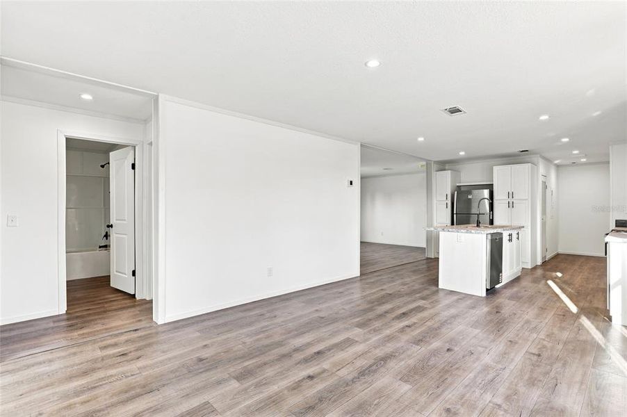 Spacious, unfurnished interior of a new home in , Okeechobee (Image 22).