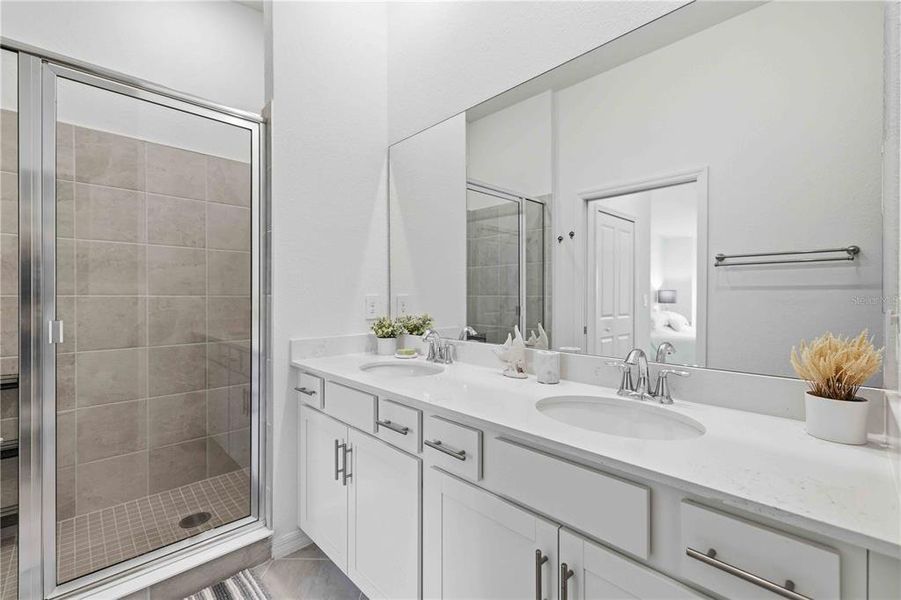 Furnished interior view inside a new home in , Venice (Image 37).