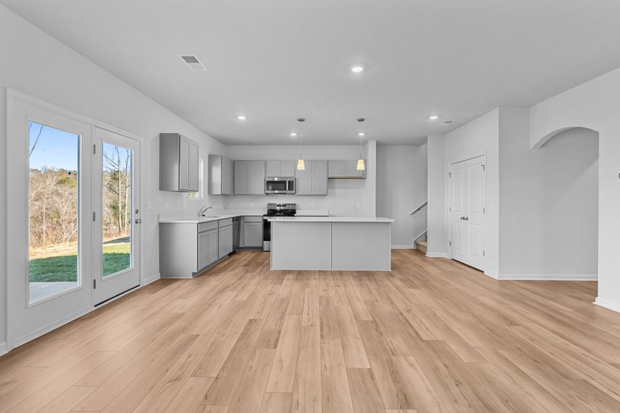 Image 32 of a home in Bell West. Image 32 of a home in Bell West.