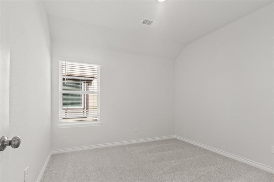 Spacious, unfurnished interior of a new home in Retreat at Fossil Creek, Fort Worth (Image 12).