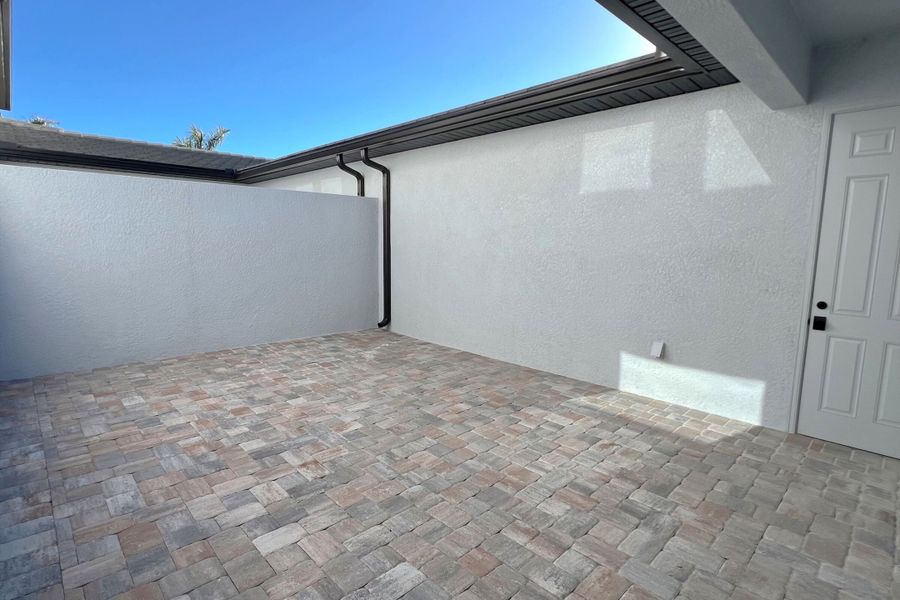 Private Court Yard