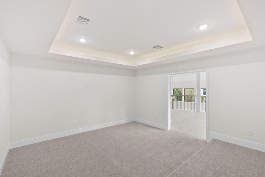 Spacious, unfurnished interior of a new home in Colton, Montgomery (Image 27).
