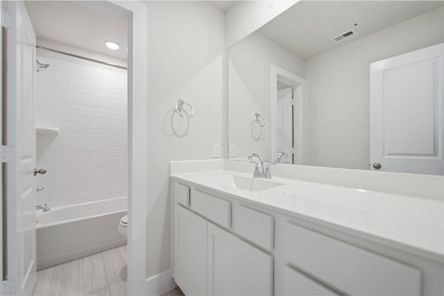 Furnished interior view inside a new home in Sunterra Lakes, Brookshire (Image 12). Furnished interior view inside a new home in Sunterra Lakes, Brookshire (Image 12).