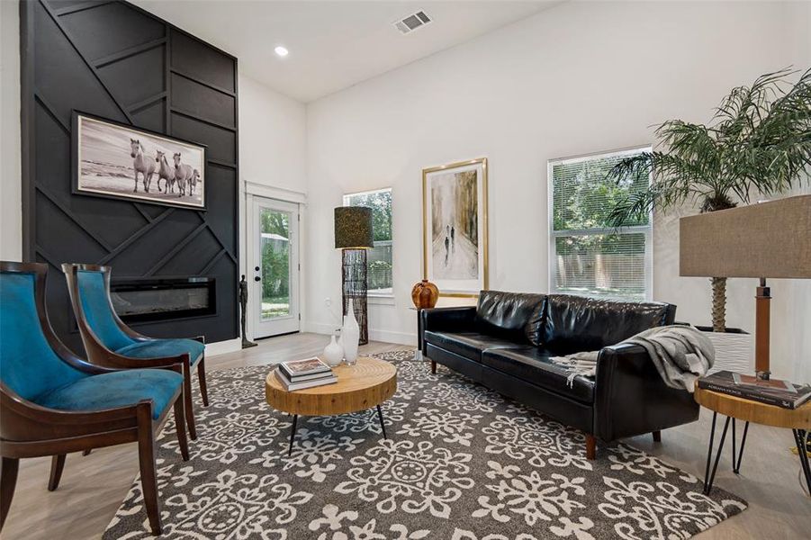 Furnished interior view inside a new home in , Dallas (Image 13). Furnished interior view inside a new home in , Dallas (Image 13).