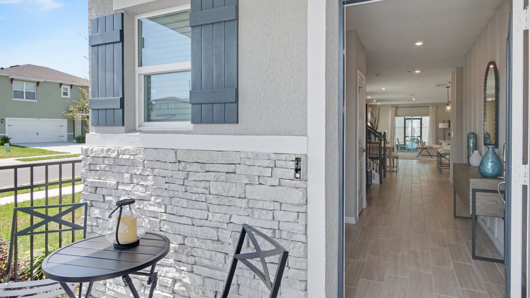 Representative exterior details of a home built from the Lexington by Maronda Homes in Malabar Springs, Palm Bay (Image 3).