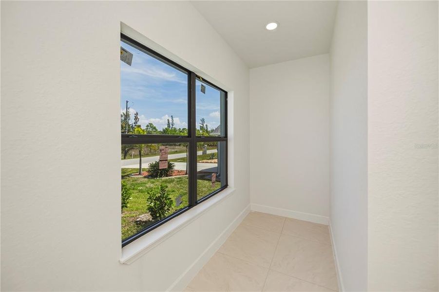 Spacious, unfurnished interior of a new home in , Port Charlotte (Image 45).