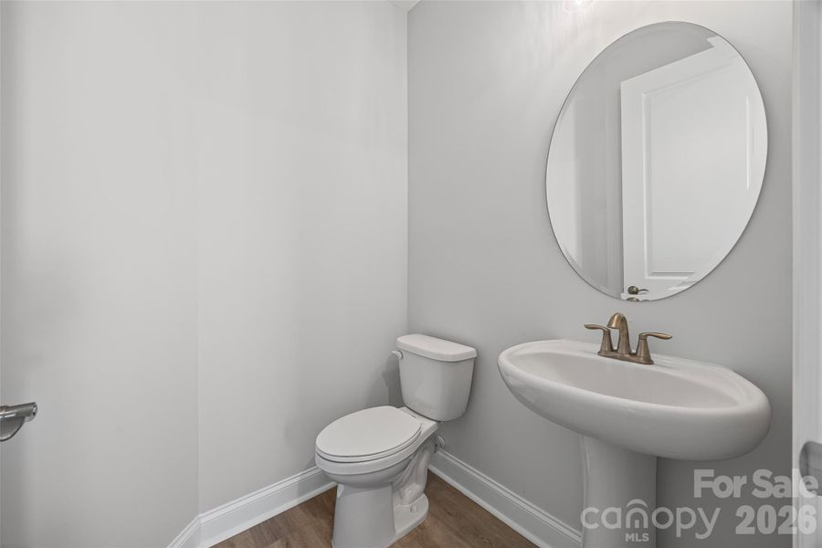 Furnished interior view inside a new home in Handsmill on Lake Wylie, York (Image 11).