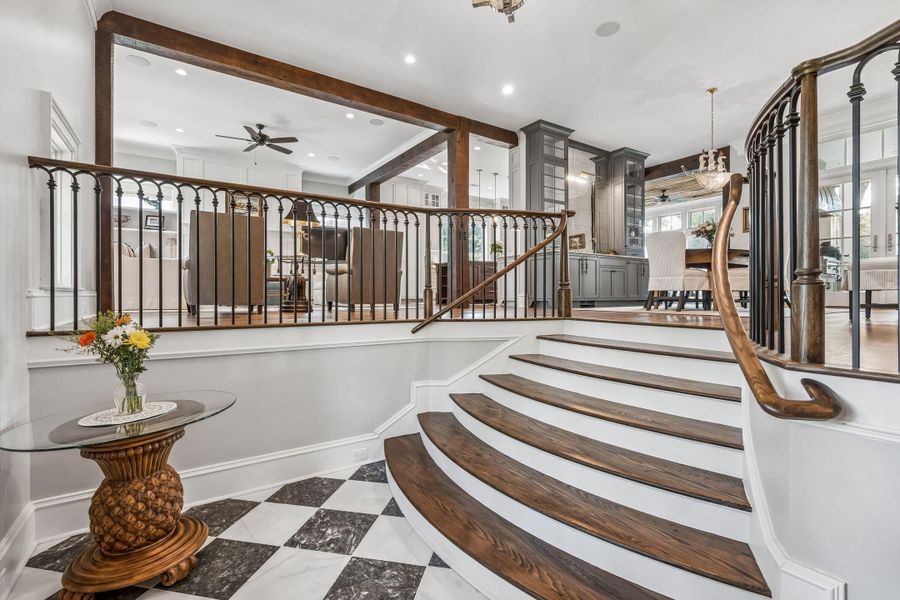 Image 91 of a home in .