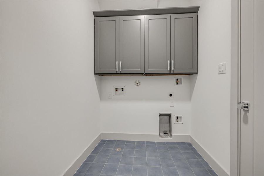 * Estimated Completion date 11/15/2026* * ASK ABOUT CUSTOMIZATION OPTIONS DURING CONSTRUCTION ONLY * * MAZZARINO MODEL HOME * PHOTOS MAY SHOW A SIMILAR FLOOR PLAN AND/OR UPGRADED/ALTERNATIVE FINISHES * Please use these photos as a guide * * THIS IS AN ACTIVE CONSTRUCTION SITE, BUYERS MUST REQUEST APPOINTMENT TO BE ON PREMISE AT ALL TIMES. *