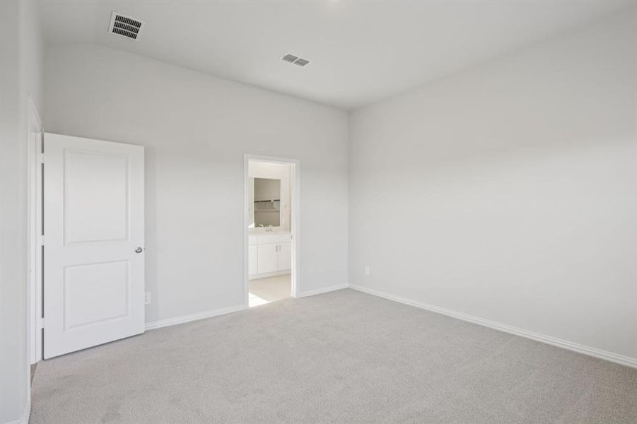Spacious, unfurnished interior of a new home in River Ridge, Crandall (Image 39). Spacious, unfurnished interior of a new home in River Ridge, Crandall (Image 39).