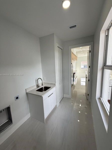 Image 9 of a home in .