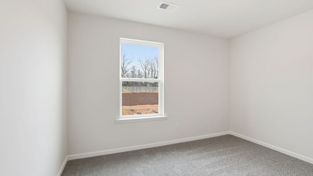 Spacious, unfurnished interior of a new home in Cedar Gap, Fountain Inn (Image 27).