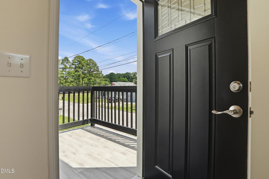 516 Singletary St SE-46