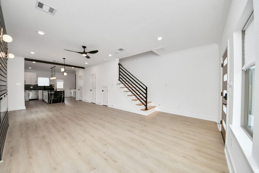 Spacious, unfurnished interior of a new home in , Houston (Image 21).