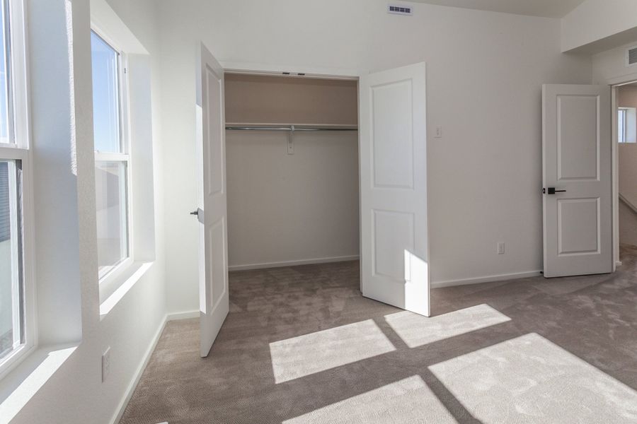 Spacious, unfurnished interior of a new home in Prairie Song, Windsor (Image 23). Spacious, unfurnished interior of a new home in Prairie Song, Windsor (Image 23).