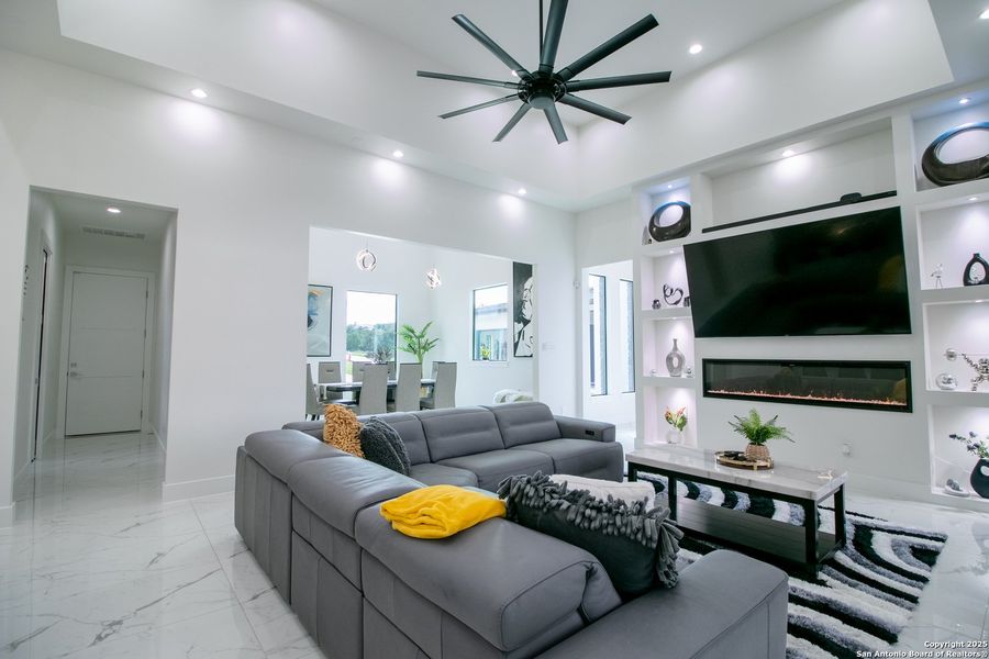 Furnished interior view inside a new home in , San Antonio (Image 42). Furnished interior view inside a new home in , San Antonio (Image 42).