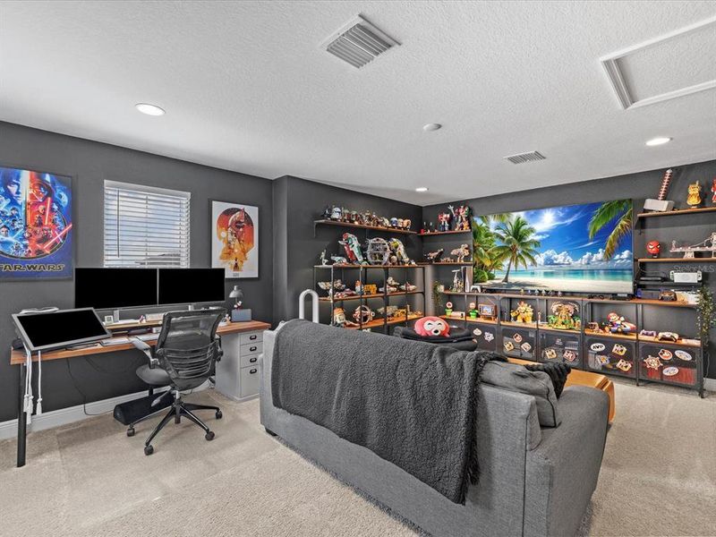 Image 75 of a home in Waterset.