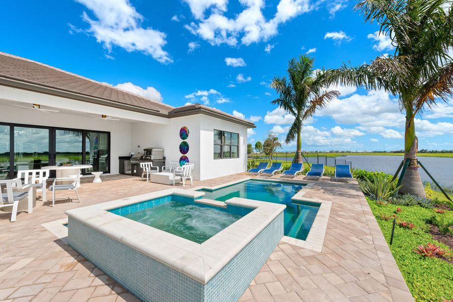 Representative exterior details of a home built from the Tivoli by GL Homes in Valencia Parc at Riverland, Port St. Lucie (Image 3).