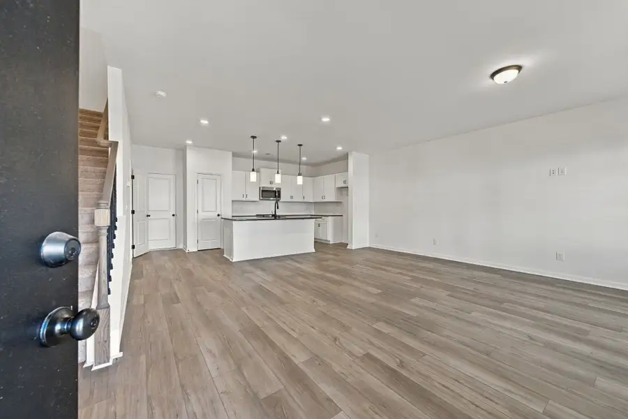Spacious, unfurnished interior of a new home in Wilson Meadows, Clarksville (Image 9).