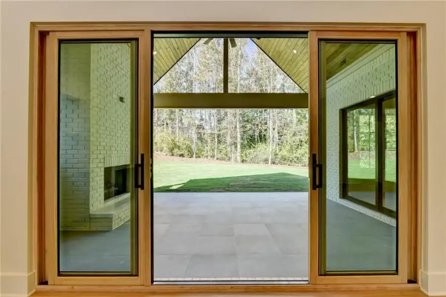 Exterior details and patio area of a home in Lyndon Creek, Milton (Image 43).
