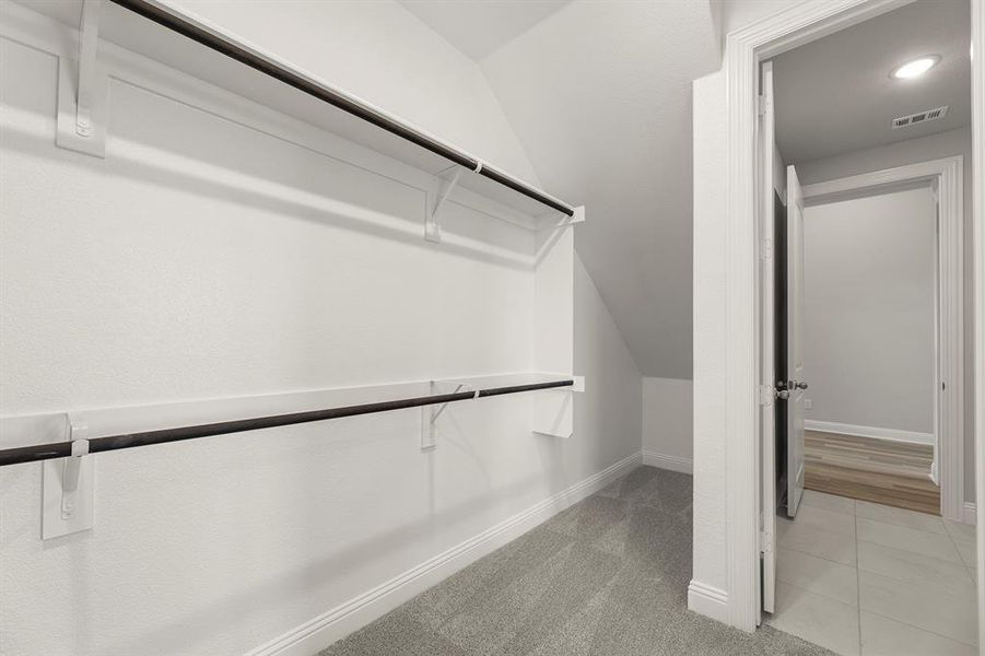 21. 3231 Tobias - Closet (2) 21. 3231 Tobias - Closet (2)