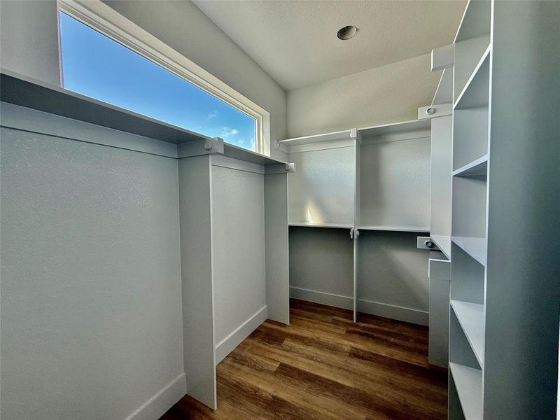 Spacious, unfurnished interior of a new home in , Mineral Wells (Image 28).