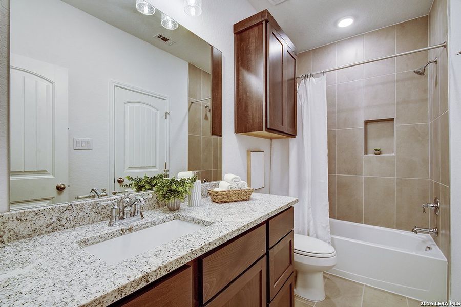 Furnished interior view inside a new home in , Canyon Lake (Image 12).