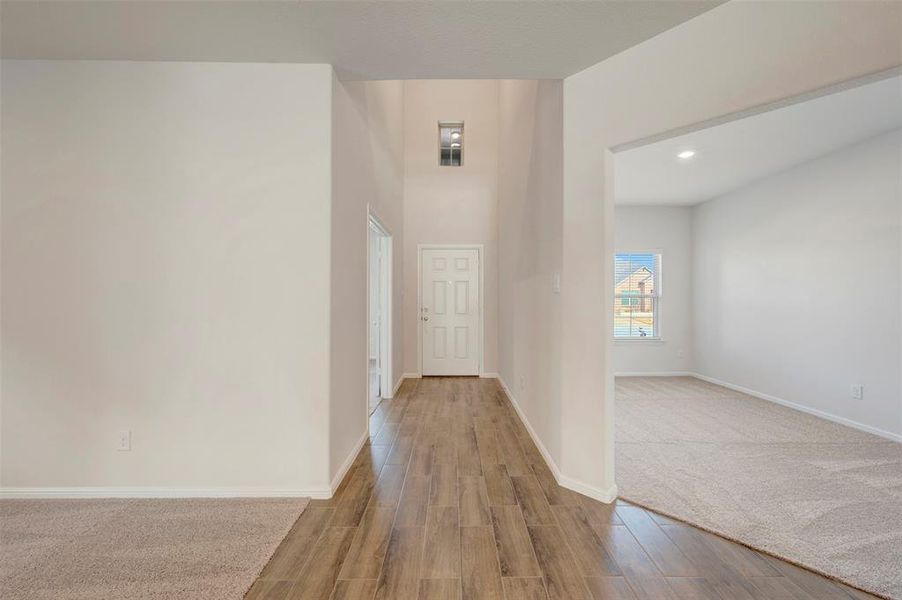 Spacious, unfurnished interior of a new home in The Preserve, Justin (Image 18).