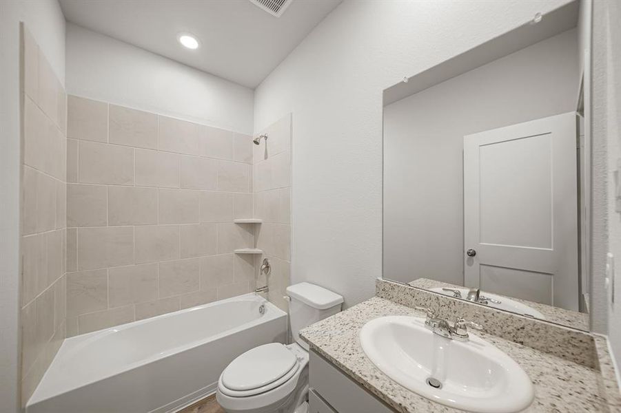 Furnished interior in a model home at Pecan Lakes Estates in Navasota (Image 21). Furnished interior in a model home at Pecan Lakes Estates in Navasota (Image 21).